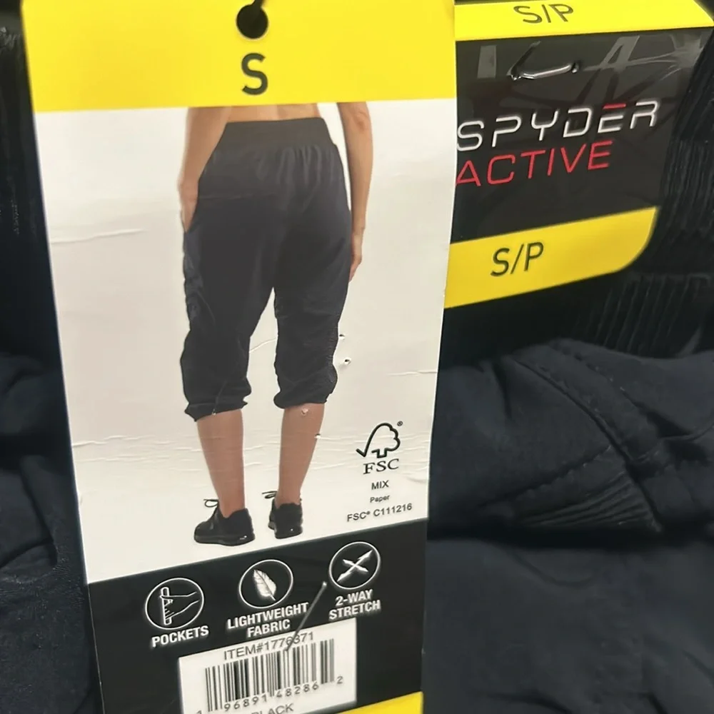 NWT Spyder woven active capri Size S black - Picture 6 of 6